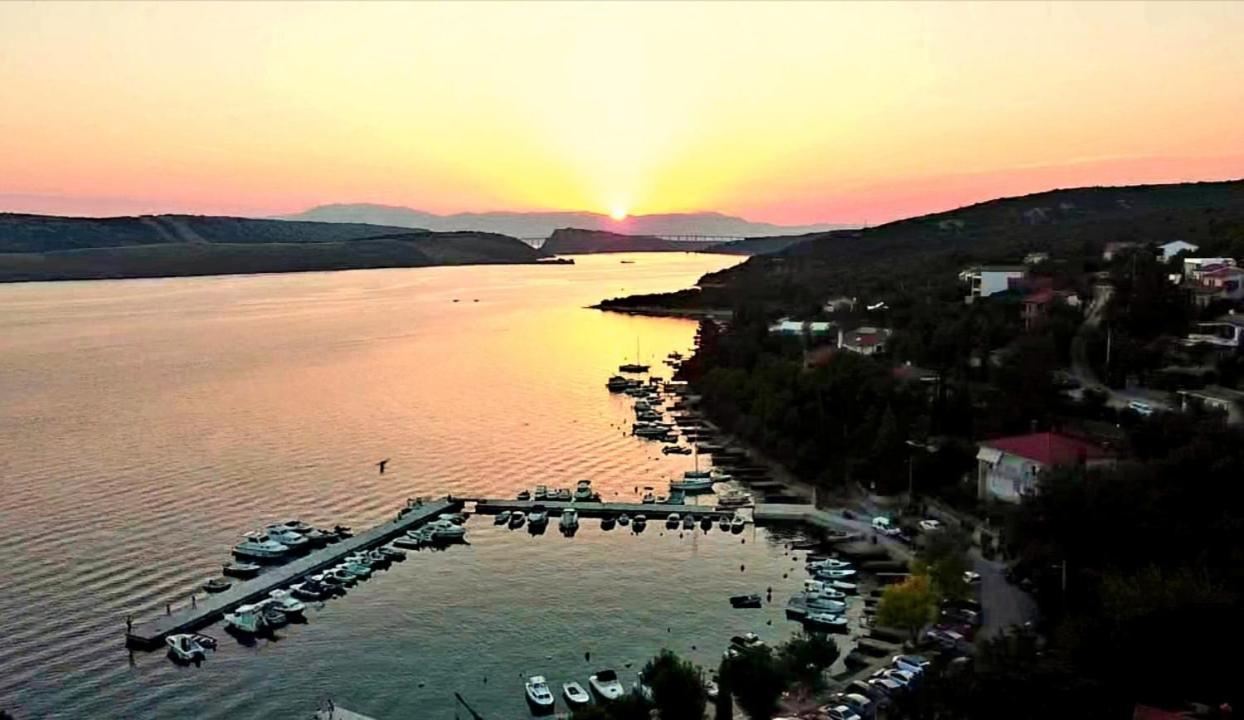 Apartmani Nizic Jadranovo Buitenkant foto